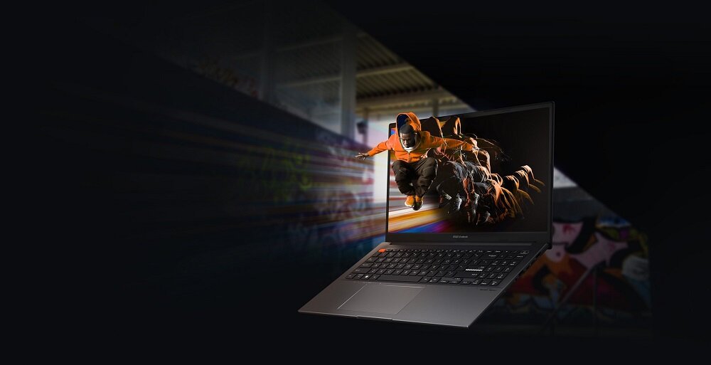 Laptop Asus Vivobook S 15 OLED M3502QA-MA011W pod skosem w lewo