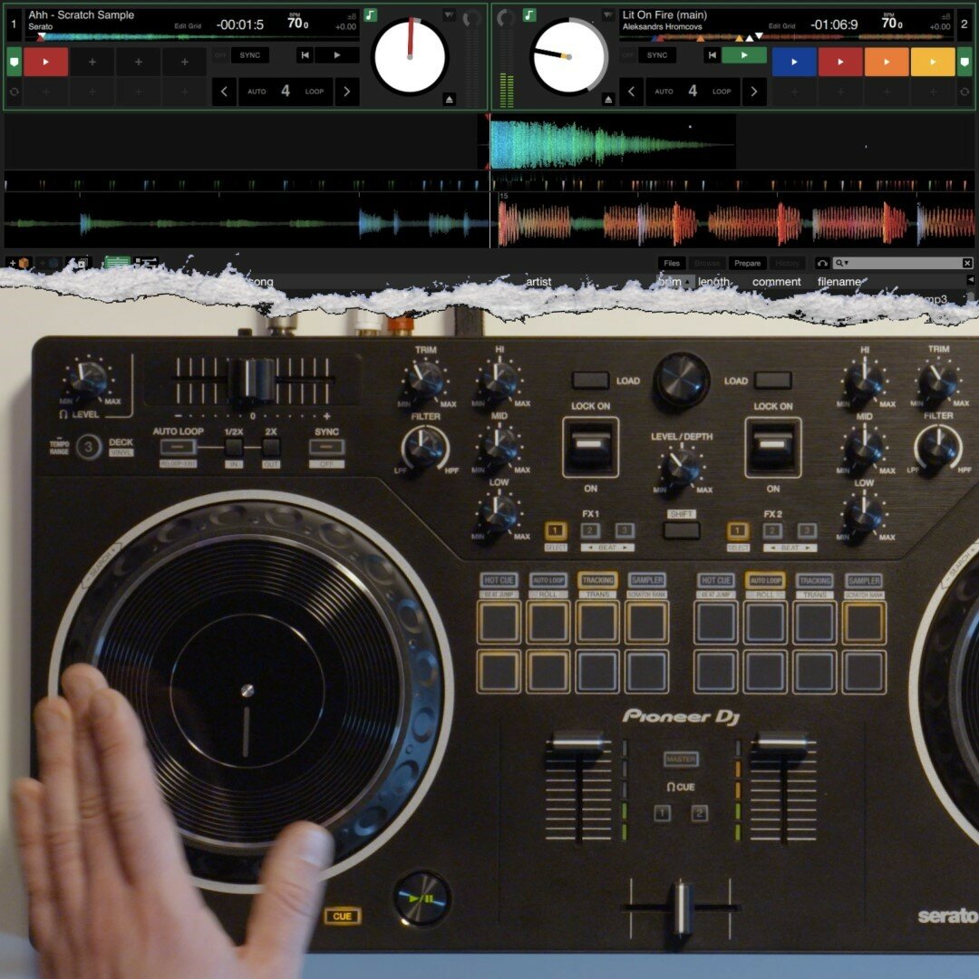 Kontroler Pioneer DDJ-REV1 widoczna ręka na kontrolerze podczas miksowania muzyki, na górze screen z programu