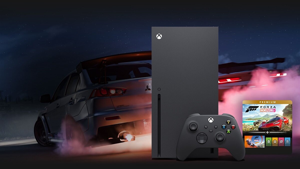 Konsola Microsoft Xbox Series X + Forza Horizon 5 4K od frontu na tle samochodów