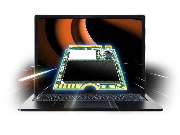 Dysk SSD Transcend MTE300S 512GB PCIe M.2 grafika z laptopem, na którym wyświetla się dysk ssd