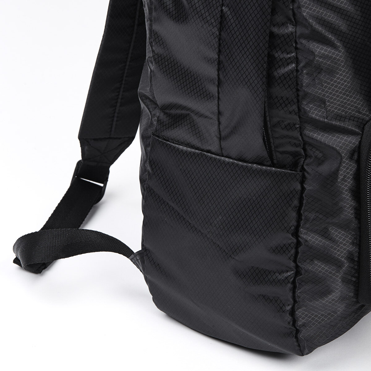 Plecak Lexon LN2311NN Packable czarny widok na kieszeń z boku plecaka