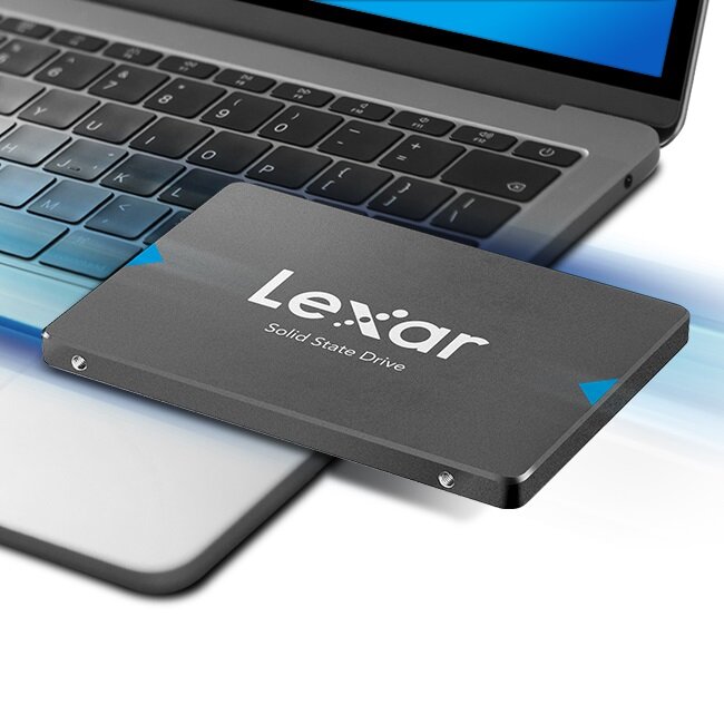 Dysk SSD Lexar NQ100 240GB 2,5 SATA widok dysku na laptopie