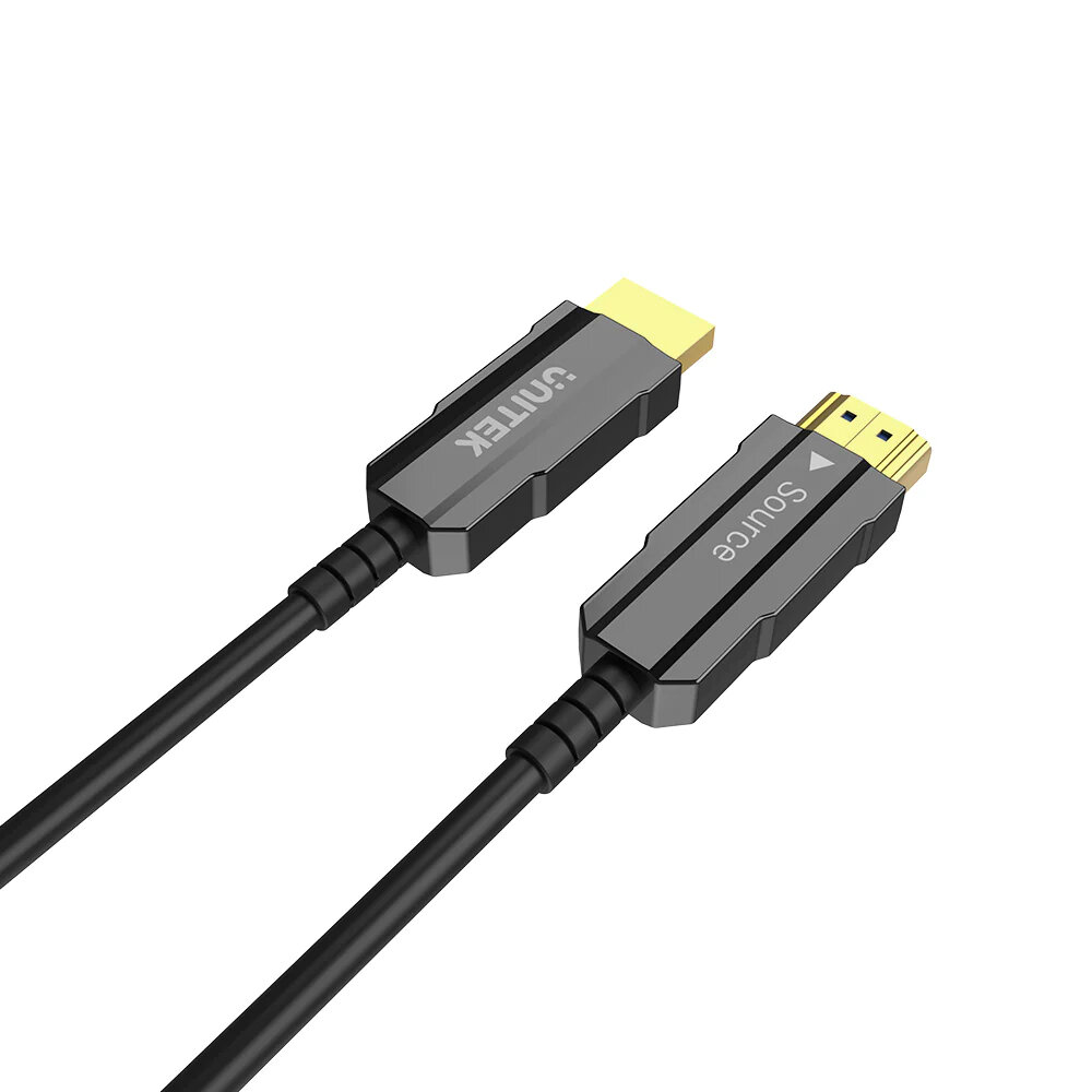 Kabel Unitek C11072BK-40M czarny od frontu po skosie w prawo na białym tle