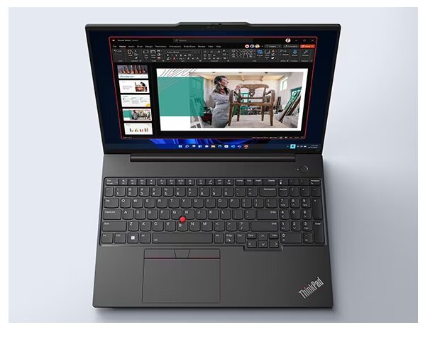 Laptop Lenovo ThinkPad E16 Core i5-1335U pod kątem od góry