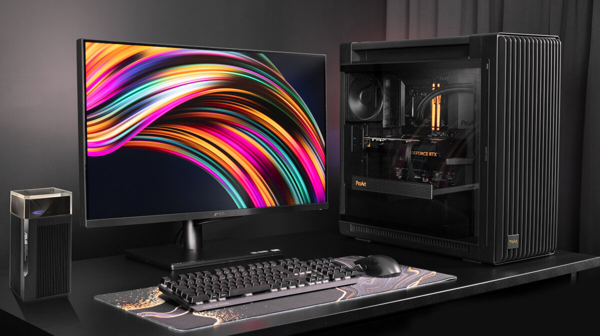 Karta graficzna Asus GeForce RTX 4060 ProArt zdjęcie komputera z kartą graficzną obok monitora