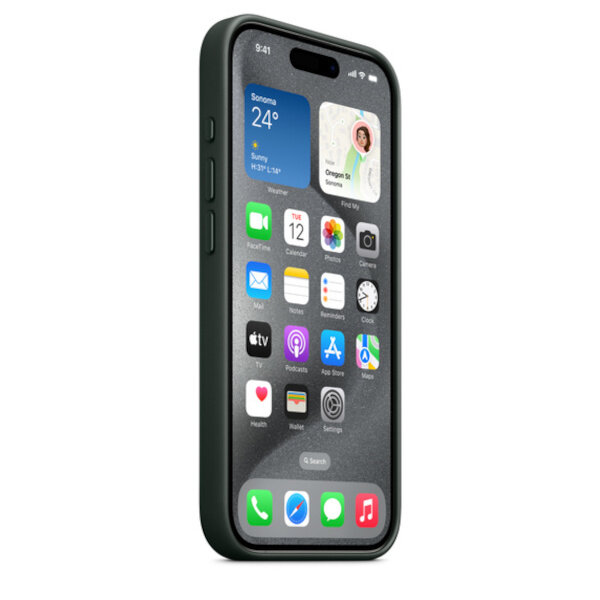 Etui Apple FineWoven na iPhone 15 Pro MagSafe wieczna zieleń pokazane na telefonie ukosem