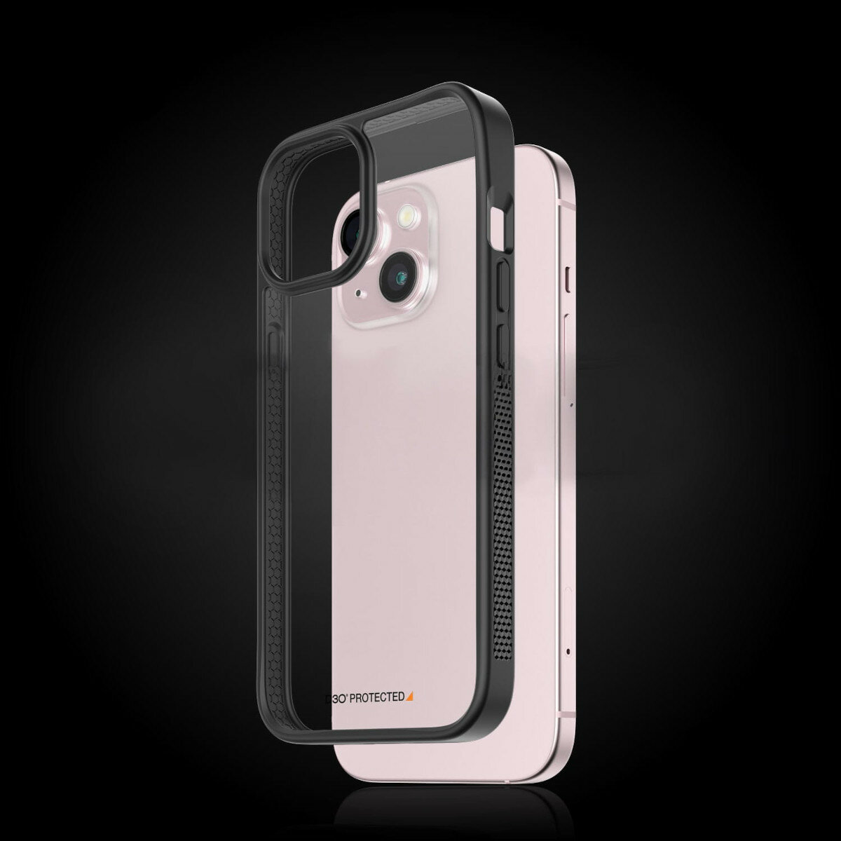 Etui PanzerGlass ClearCase iPhone 15 antybakteryjne grafika przedstawiająca etui zakładane na smartfon po skosie
