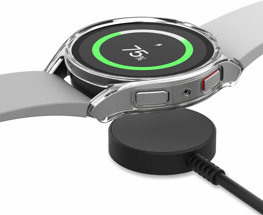Etui Araree Nukin AR20-01733A przeźroczyste Watch6 40 mm grafika przedstawia etui założone na smartwatch w trakcie ładowania bezprzewodowego