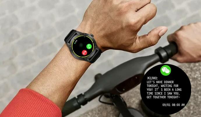 Smartwatch Kumi GW2 Pro szary grafika przedstawia smartwatch założony na nadgarstek wyświetlający połączenie przychodzące