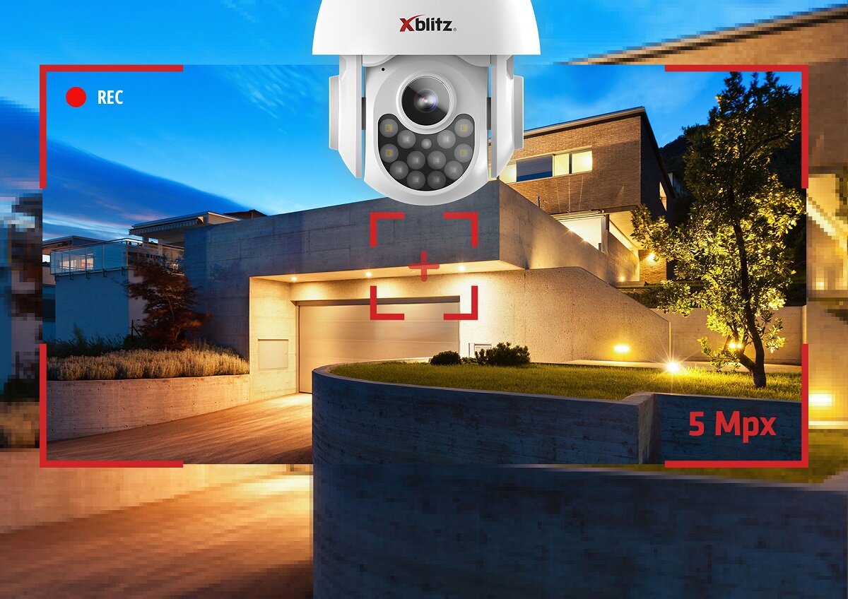 Kamera Xblitz Armor 500 WiFi widok obiektywu kamery i kadr z nagrania domu