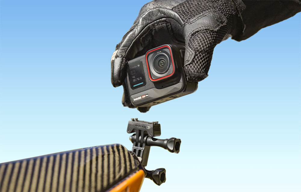 Kamera sportowa Insta360 Ace Pro 1650 mAh montowana na uchwyt