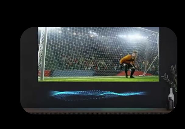 Telewizor Samsung QN85D Neo QLED 85' widok na piłkarza wyświetlanego naa ekranie
