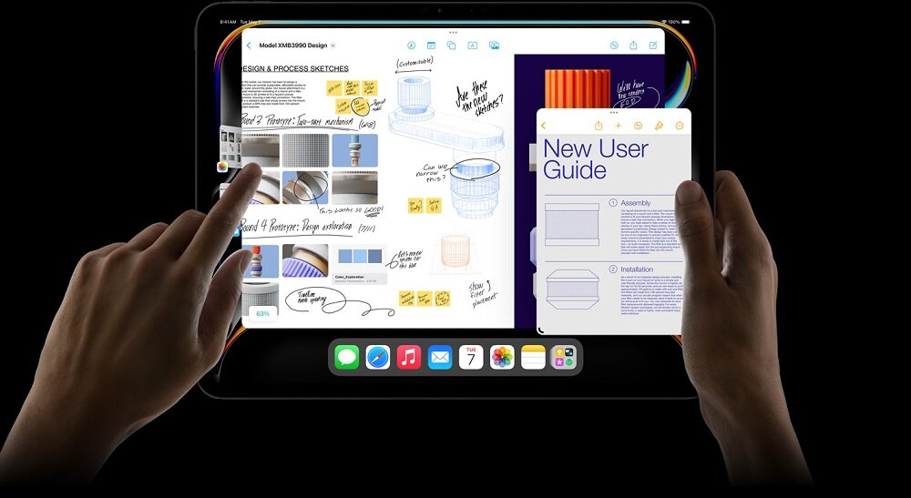 Tablet Apple iPad Pro 11 WiFi 256GB gwiezdna czerń widok od frontu na ekran tabletu z włączoną aplikacją w trakcie korzystania z nawigacji dotykowej