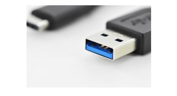 Kabel USB A/USB C Assmann AK-300136-010-S Czarny - dwa wtyki na szarym tle