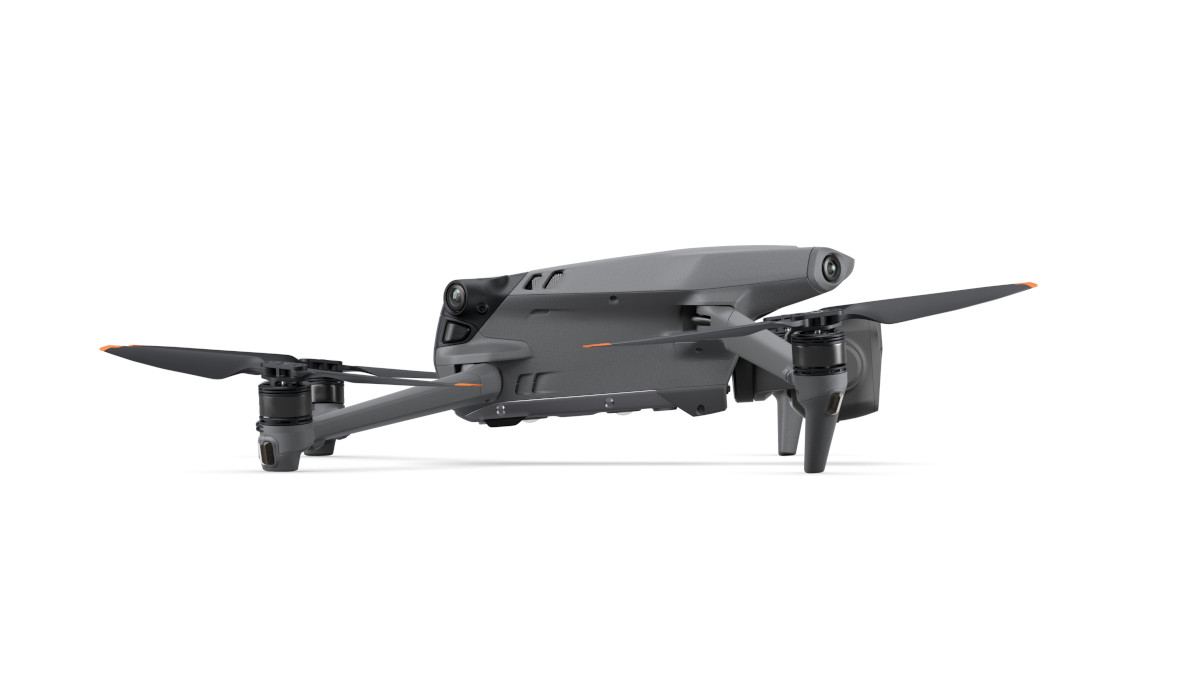 xyz - Dron DJI Mavic 3 Pro Fly More Combo DJI RC - abc